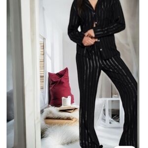 Victoria’s Secret Pajamas Cotton Flannel Set Medium